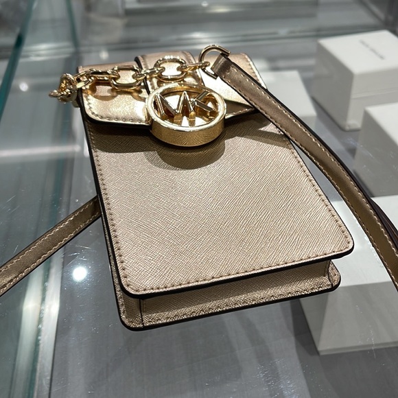 MICHAEL KORS WOMENS FASHION IPHONE SAMSUNG CASE PHONE HOLDER CROSSBODY BAG PURSE - Picture 7 of 16